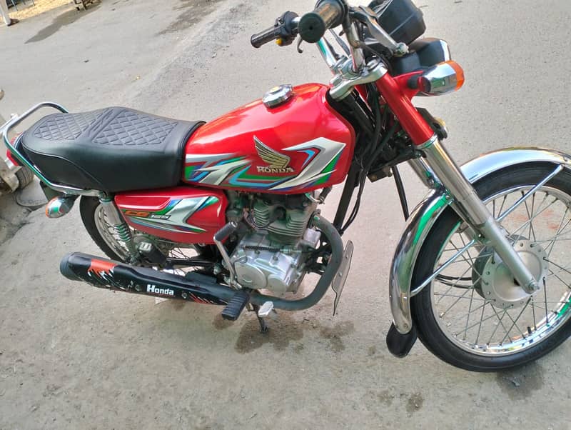 HOnda 125 model 2023 lush condition (0306=4462/443) 3