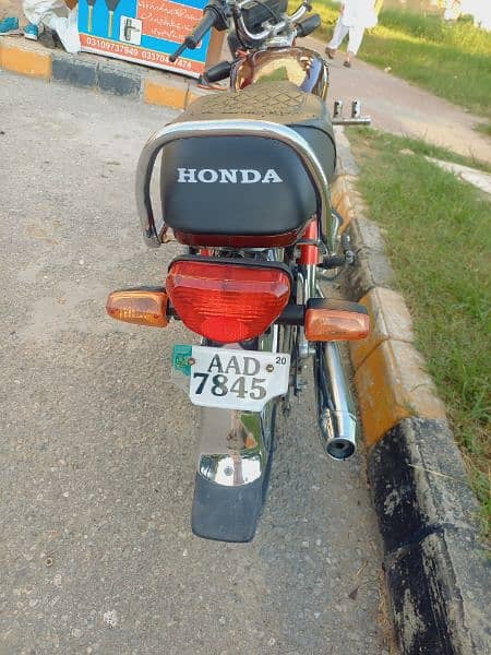 Honda CD 70                    w. no  0349-9691686 4