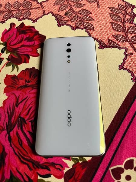 oppo reno Z 8/256 fresh new 13