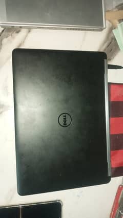 Dell Latitude 7470, 6th Gen, Core i5, 8GB (DDR-4) Ram, 256GB (NVMe)