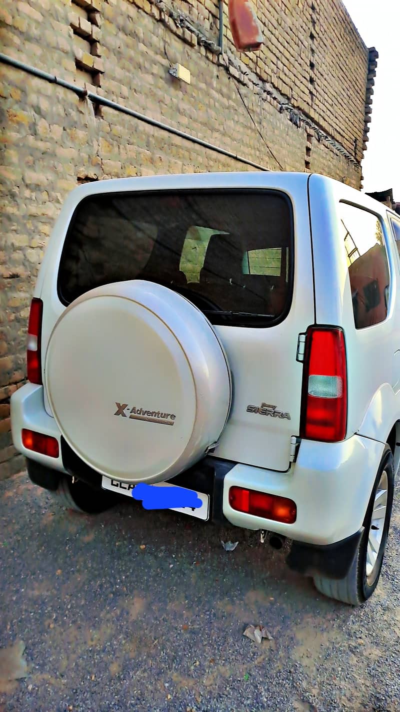 Suzuki Jimny Sierra 2013 1