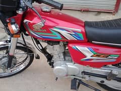 Honda CG125 lush condition just like brand new only 5900km driven