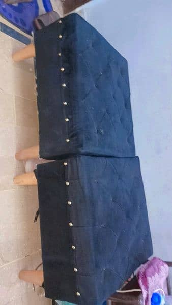 4 set sofa black color velvet Mai good condition for sale 2