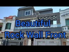 Rock Wall Garafi Paint Karigar