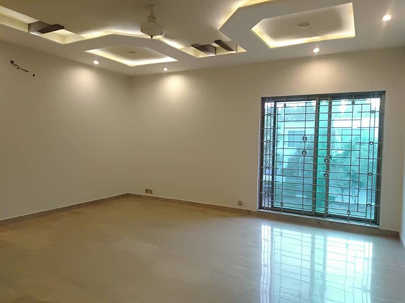 1Kanal Beautiful House Available For Sale DHA Phase 3 0