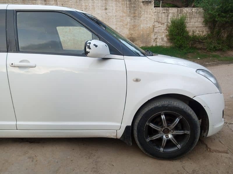 Suzuki Swift 2015 6