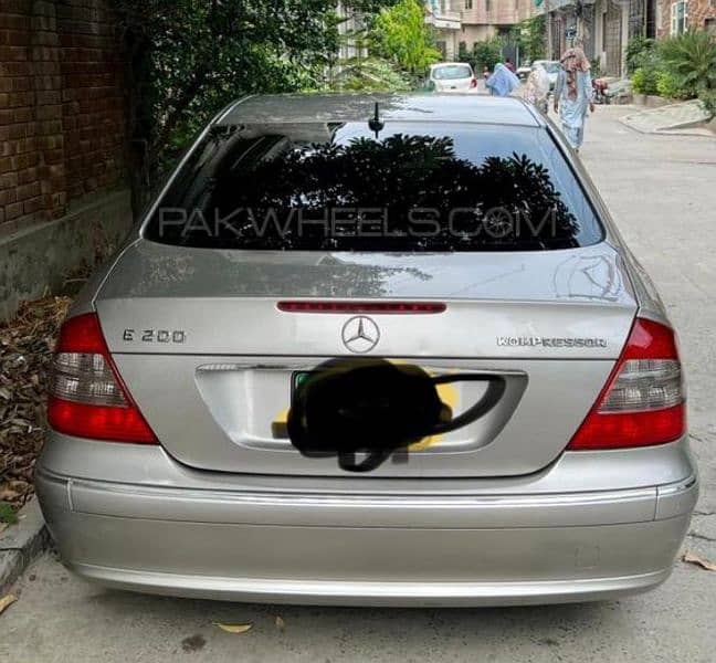 Mercedes Benz E Class 2004 model 2006 reg 4