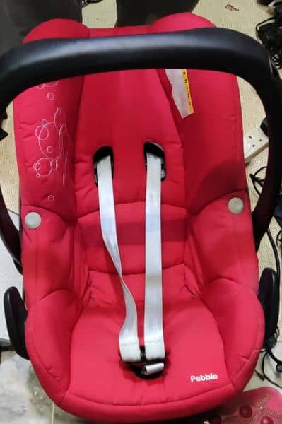 Maxi-Cosi Pebble Car Seat 1