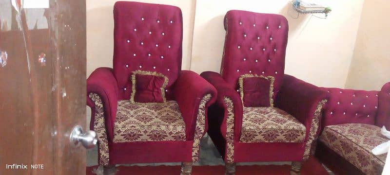 Red color long and strong Sofa set 3