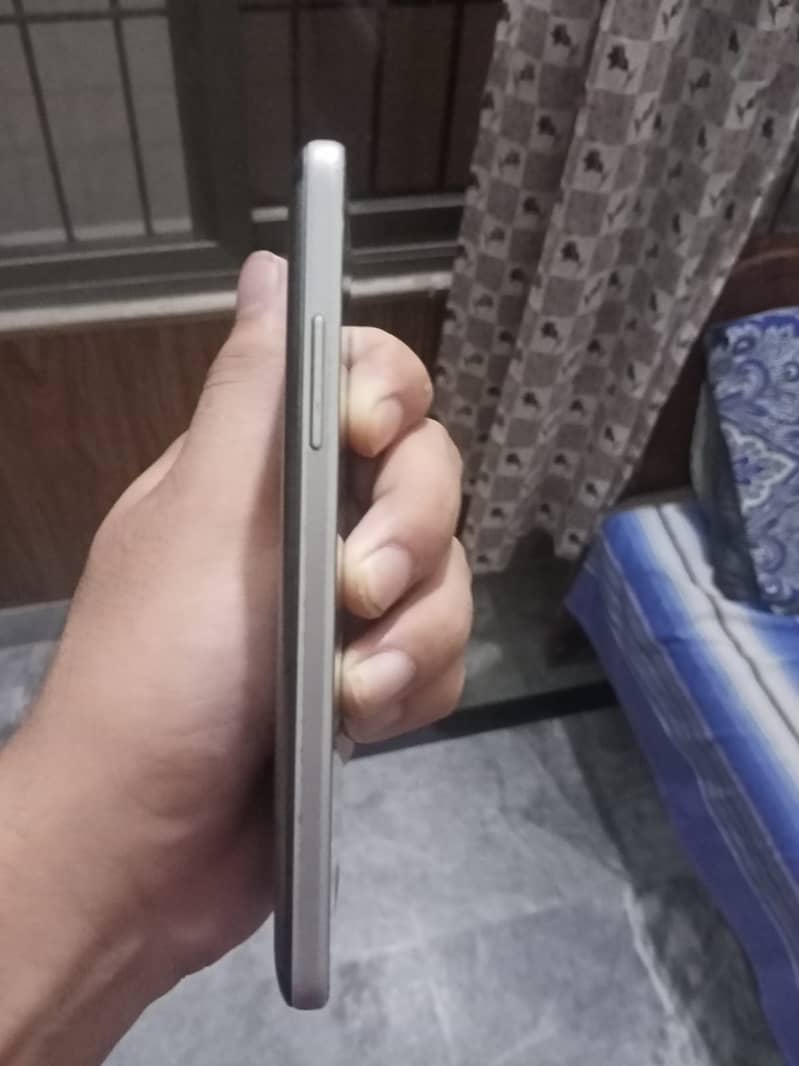 Samsung galaxy grand prime with orignal condition 5