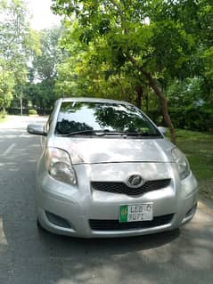 Toyota Vitz 2013