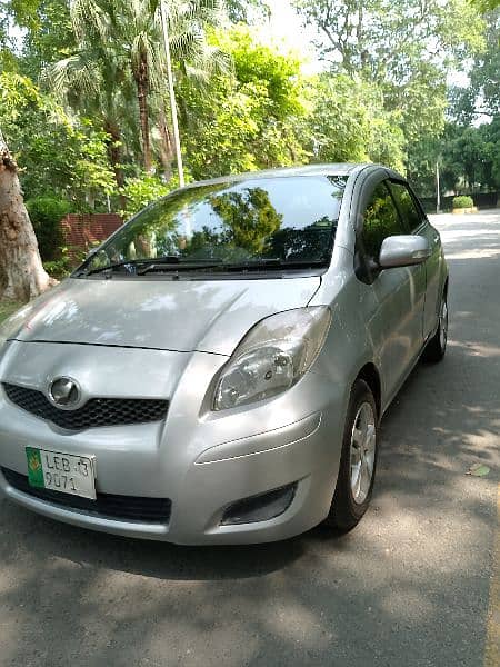 Toyota Vitz 2013 1