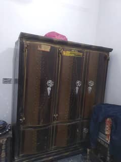 used safe almari for sale for reasonable price