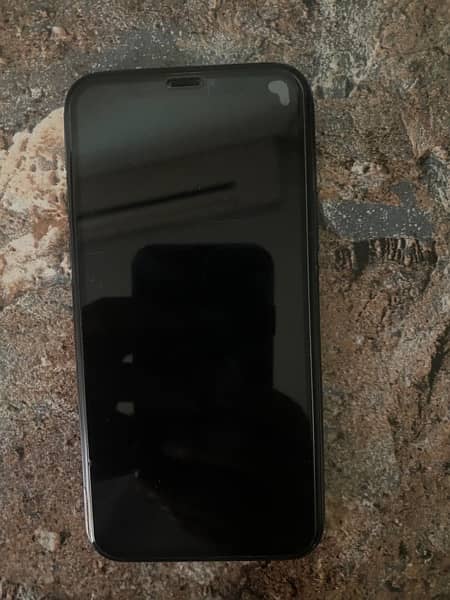 iPhone 11 Pro 256Gb Non pta LLA model 0