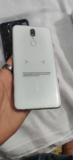 OPPO F11 8GB/256GB COMPLETE BOX 03135733102