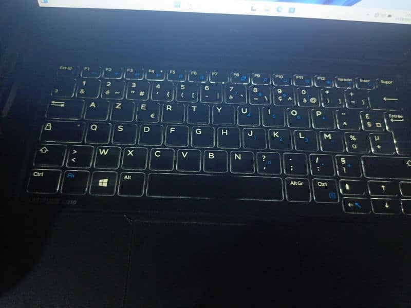 Dell latitude e7250, core i5 5th generation 2