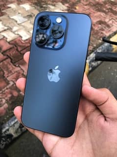 Iphone 15 pro blue titanium