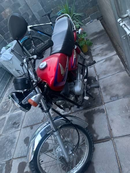 Honda CD 100 motorcycle 1