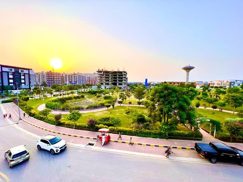 8 MARLA DOUBLE ROAD &PARKFACE PLOT FOR SALE IN C BLOCK FAISAL TOWN PHASE-1 39