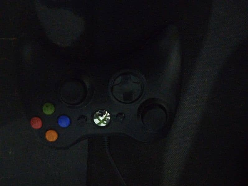 Xbox 360 Wired Controller 1