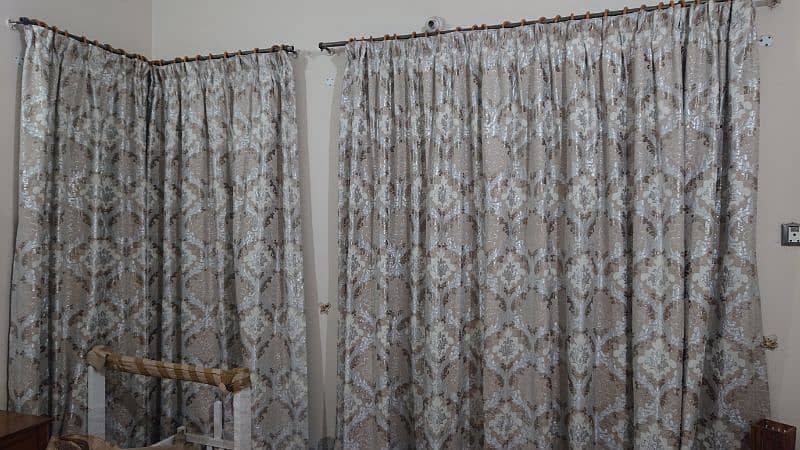 Curtains Export Quality Cloth (like new) 1