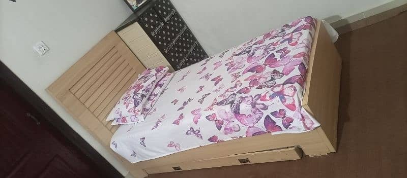 single Bed and Wardrobe 3