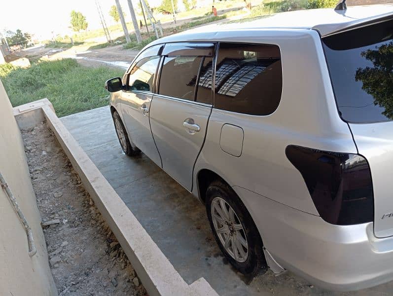 Toyota Corolla fielder XG edition 5