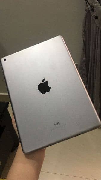 ipad 6 gen negotiable 1