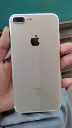 iPhone 7+. 10/9 condition. genuine panel genuine battery no any fault