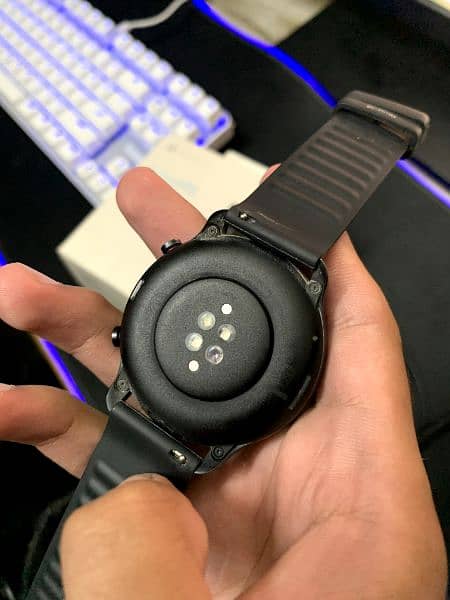 Neatly maintained Xiaomi Amazfit GTR2 (SE) with complete box 3