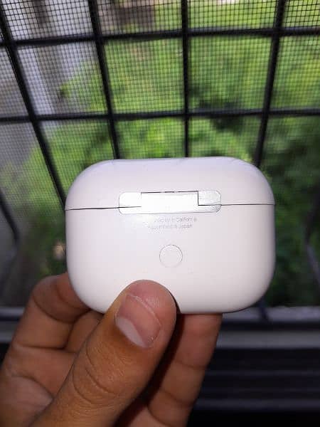 airpods pro 2nd generation  (ANC) 1