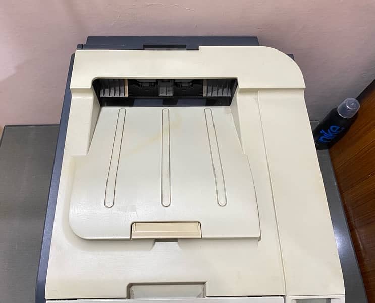 HP Color LaserJet CP2025 5