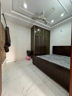 Furnished Rooms Available Working & Student Girls