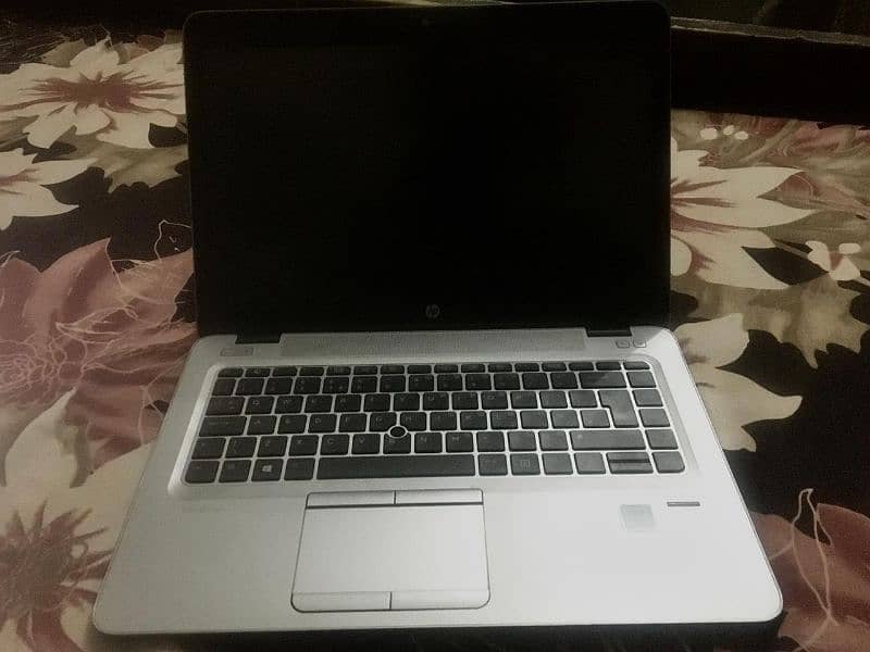 HP Elite Book core i5 6th generation window 10 pro Version 22Hs too 5