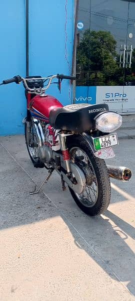 Honda 125 very good condition 1