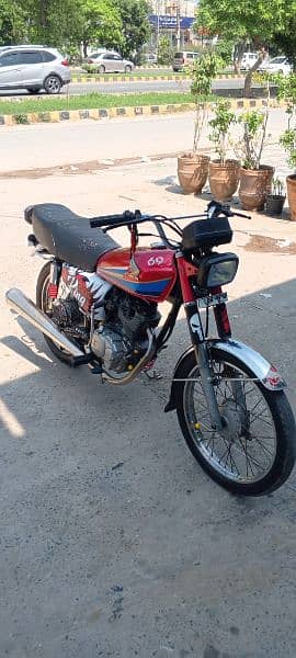 Honda 125 very good condition 3