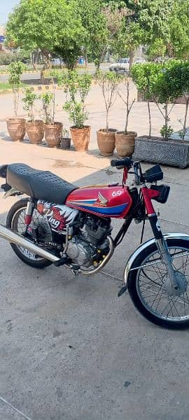 Honda 125 very good condition 4