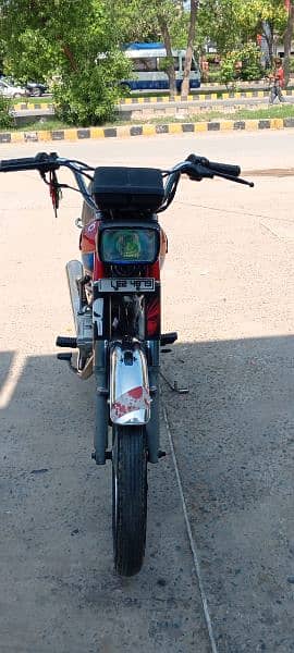 Honda 125 very good condition 6