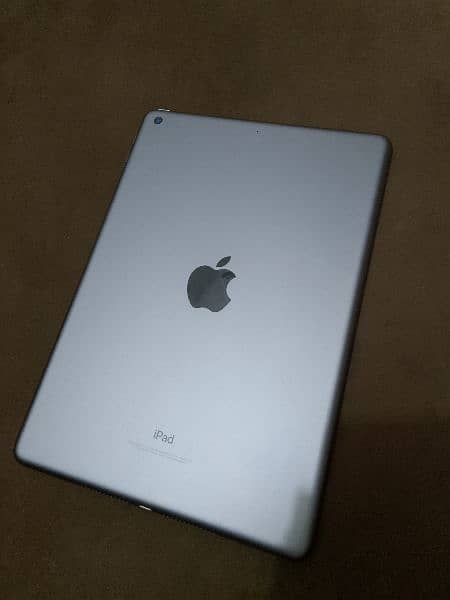 ipad 6th generation 10/10 1