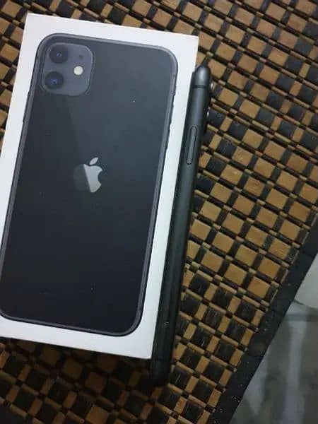 Iphone 11 64 GB Pta Approved (Waterpack) 3