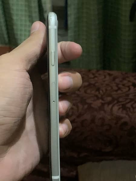 iPhone SE 2020 64gb non pta 3