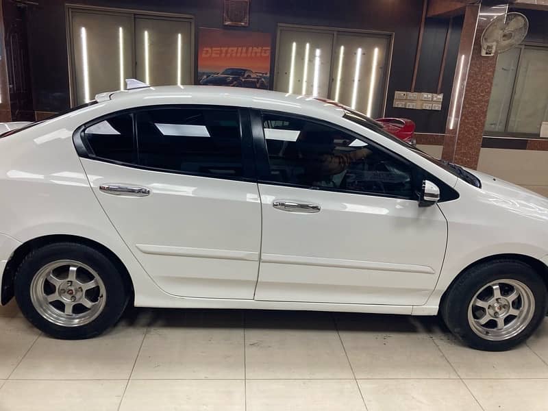 Honda City IVTEC 2018 13