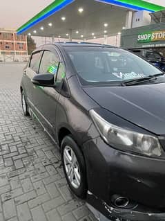 Toyota Vitz 2011