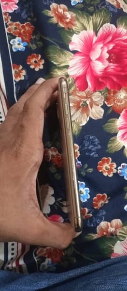 Iphone Xs non pta 512 GB   Line on panel 1