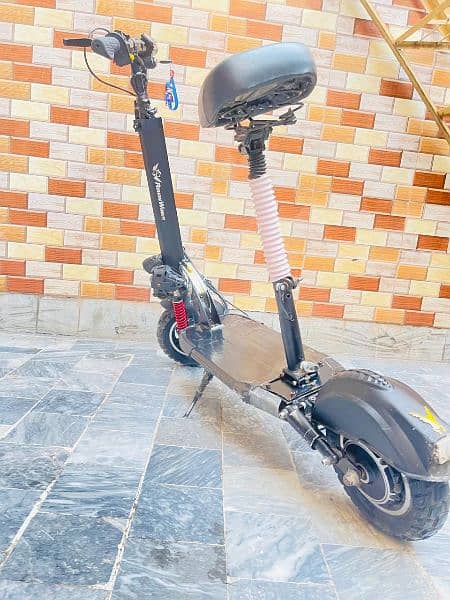 electric scooty 4