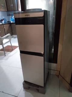 water dispenser in good condition