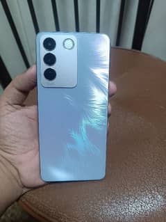 Vivo v27e  8GB  256GB    total all box