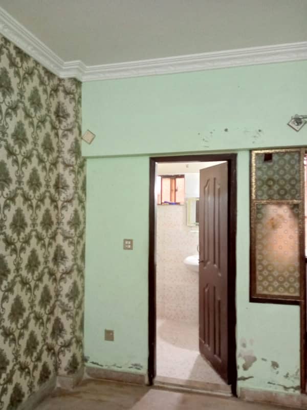 3 ROOM LEASED FLAT 2ND FLOOR SECTOR 11A 2