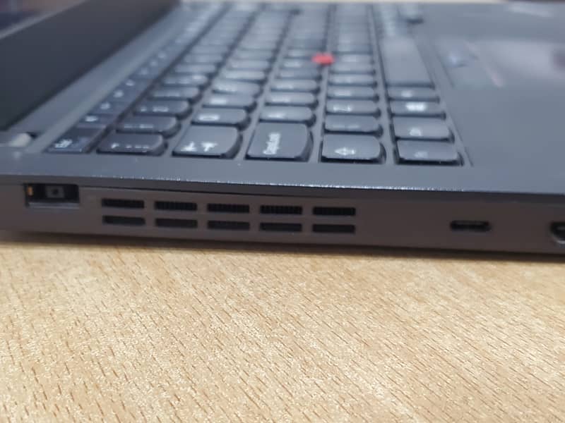 Lenovo ThinkPad X270 for Sale – Excellent Condition 2