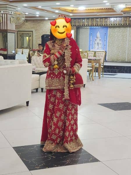 bridal. lehnga 0